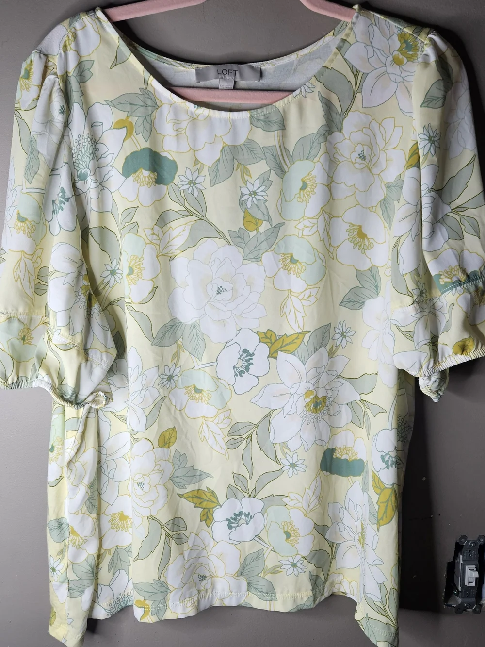 LOFT Pale Yellow Floral Puff-Sleeve Blouse Ptp 23